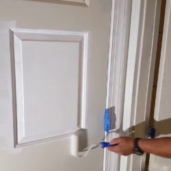 Como pintar puertas de madera en blanco